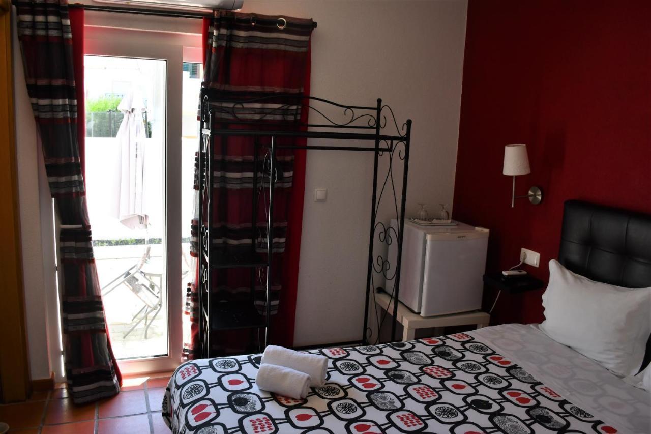Alojamentos Vitinho - Vila Nova Milfontes Vila Nova de Milfontes Kültér fotó